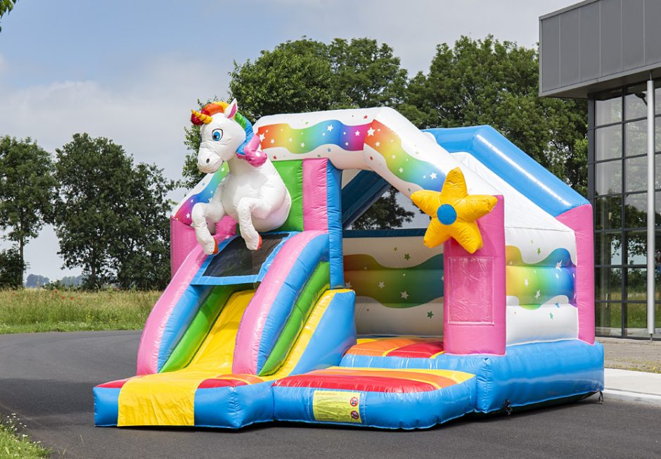 structure gonflable Licorne 4*4m*3.2h  2019